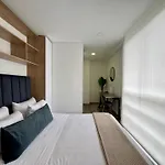 Cozy Loft In 93 Park